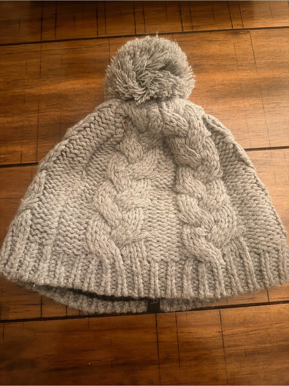 bula Cable Knit Pom Beanie in Heather Gray